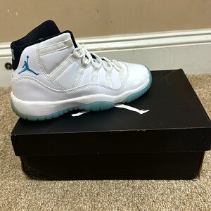 Jordan Shoes 11
